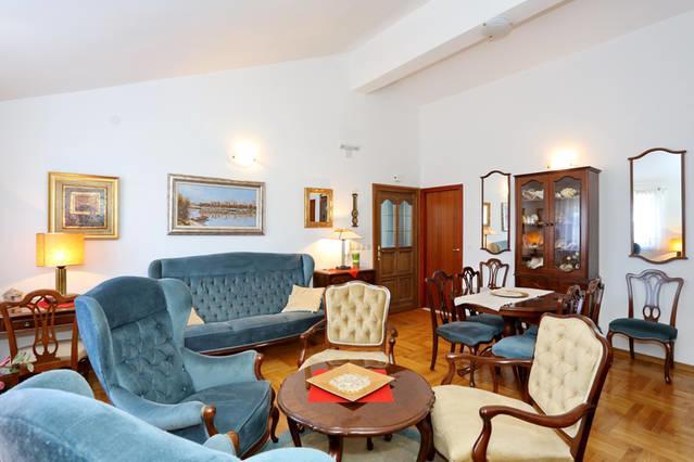 Apartment Sara Пироваць Екстер'єр фото