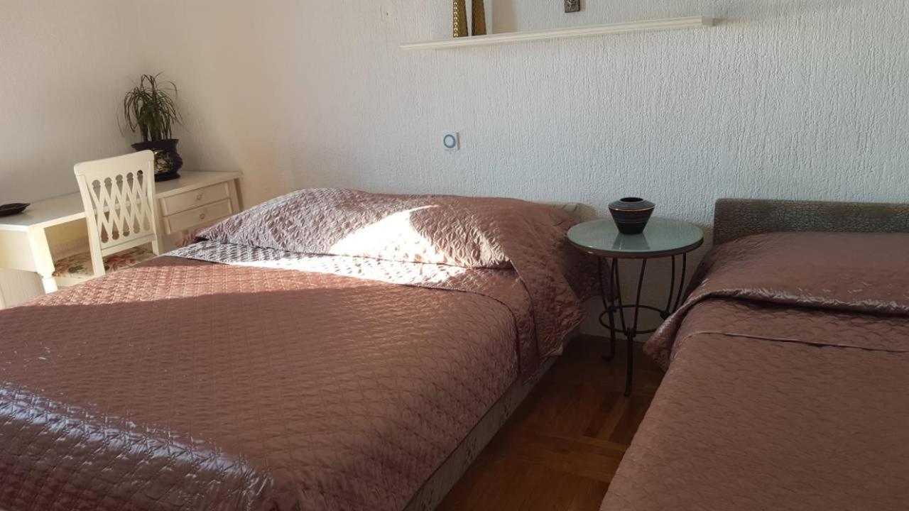Apartment Sara Пироваць Екстер'єр фото