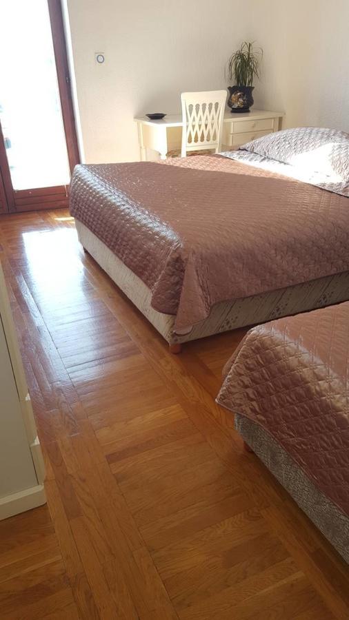 Apartment Sara Пироваць Екстер'єр фото